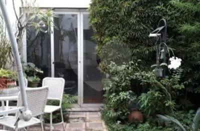Casa com 3 quartos à venda na Alameda dos Arapanés, --, Moema, São Paulo