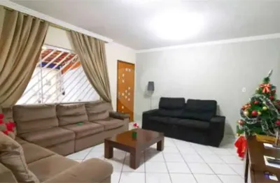 Casa com 3 quartos à venda na Rua Manoel Caetano, --, Saúde, São Paulo