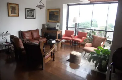 Bom apartamento no paraíso, vista para parque ibirapuera!