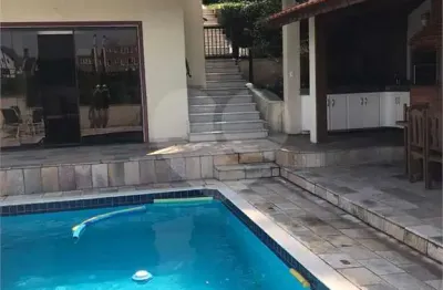Casa condomínio a venda morumbi 300m², 4 dormitórios, 2 suítes,3 vagas, piscina