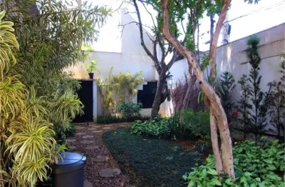 Casa com 4 quartos à venda na Avenida Indianópolis, --, Moema, São Paulo