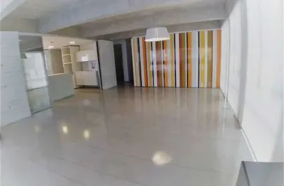 Apartamento espetacular um por andar com 337 mtrs todo reformado em higienópolis!