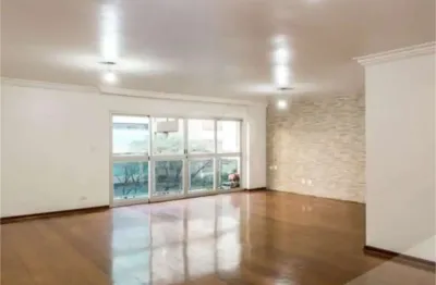 Apartamento com 4 dormitórios sendo 3 suítes e 2 vagas de garagem