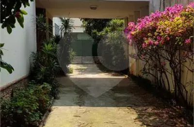 Casa com 5 quartos à venda na Rua Groenlândia, --, Jardim América, São Paulo