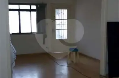 Casa com 3 quartos à venda na Rua das Camélias, --, Saúde, São Paulo