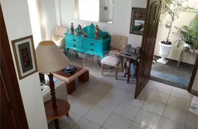 Casa com 3 quartos à venda na Rua Cristóvão Pereira, --, Campo Belo, São Paulo