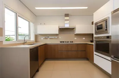 Casa em condomínio fechado com 5 quartos à venda na Rua Cristóvão Pereira, --, Campo Belo, São Paulo