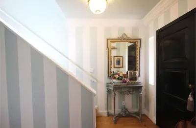 Casa com 2 quartos para alugar na Rua Doutor Oliveira Pinto, --, Jardim Europa, São Paulo