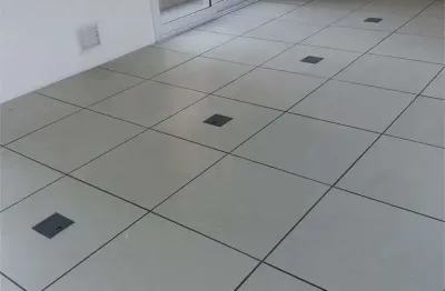 Sala comercial com 60 metros, para locação ou venda, ao lado da estação vergueiro do metrô.