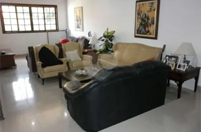 Casa com 3 quartos à venda na Rua Mariz e Barros, --, Vila Mariana, São Paulo