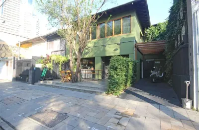 Casa comercial à venda na Rua Ferreira de Araújo, --, Pinheiros, São Paulo