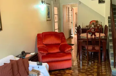 Sobrado planalto paulista com 2 amplos dormitorios, edicula, quintal