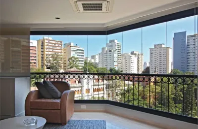 Apartamento reformado em  higienópolis com 2 suítes ao lado shopping