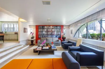 Apto de 350m2 nos jardins, com 4 suítes e 2 vagas demarcadas, andar alto com vista