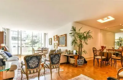 Apartamento charmoso a poucos passos do metro nos jardins!