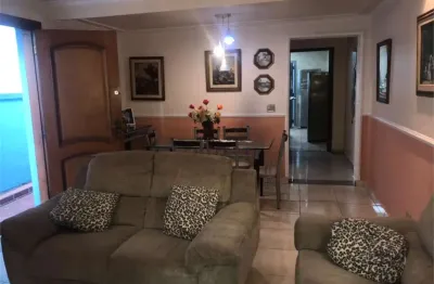 Sobrado vila nova conceição, 3 suítes rua sem saída, 2 vagas