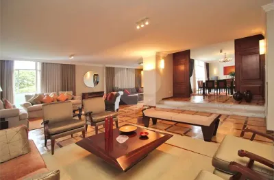 Apartamento de 303m2 nos jardins ao lado da avenida paulista