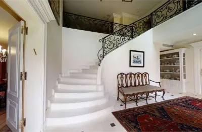 Espetacular duplex , um ícone na região em excelente localização!