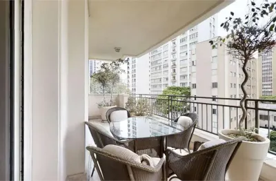 Espetacular duplex , um ícone na região em excelente localização no jardim américa.