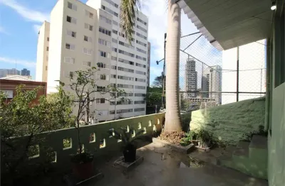 Casa com 3 quartos à venda na Rua Apinajés, --, Perdizes, São Paulo