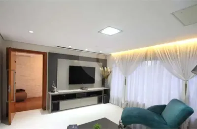 Casa com 3 quartos à venda na Rua Ribeiro Lacerda, --, Saúde, São Paulo