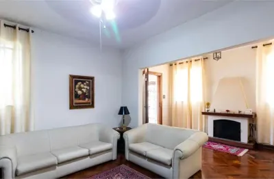 Casa com 3 quartos à venda na Alameda dos Arapanés, --, Moema, São Paulo