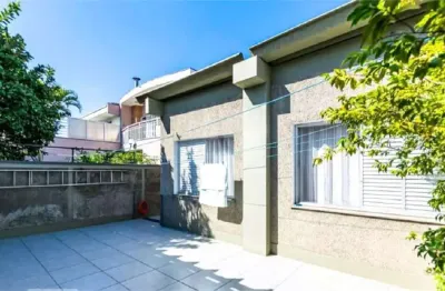 Vila mariana!!! casa térrea com muito quintal, são 220 m² 3 dorm. 1 suite, 3 vagas!