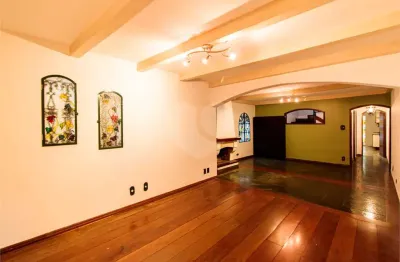 Casa com 4 quartos à venda na Praça Florence Nightingale, --, Vila Mariana, São Paulo
