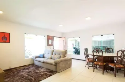 Casa com 4 quartos à venda na Rua Jaime Ramos Veiga, --, Saúde, São Paulo