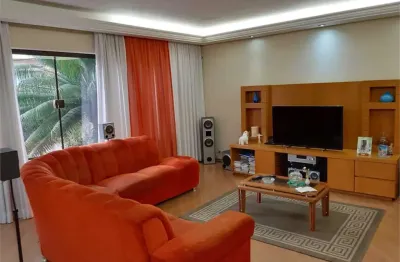 Casa com 3 quartos à venda na Rua Carlos Tiago Pereira, --, Saúde, São Paulo