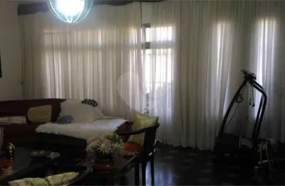 Casa com 3 quartos à venda na Rua João de Santa Maria, --, Saúde, São Paulo