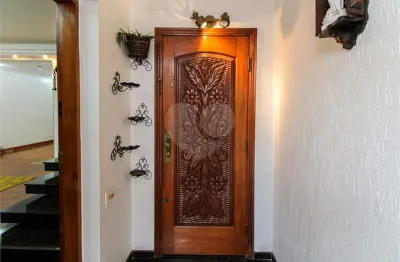Casa com 4 quartos à venda na Alameda dos Guainumbis, --, Planalto Paulista, São Paulo