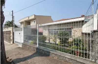 Casa à venda na saúde - 5 quartos - 3 banheiros - 5 vagas de garagem