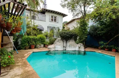 Casa com 4 quartos à venda na Rua Catanduva, --, Pacaembu, São Paulo
