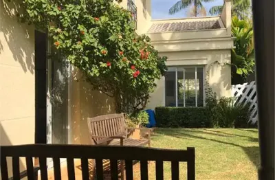 Sensacional casa na área mais residencial, arborizada do planalto paulista