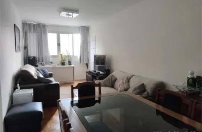 Apartamento próximo ao mackenzie com 2 dormitórios, 2 banheiros e quarto de serviço.