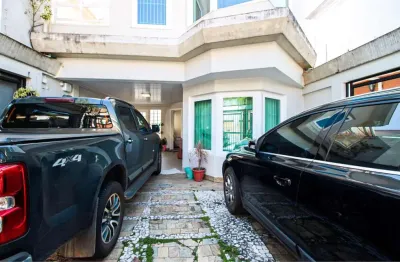Casa com 3 quartos à venda na Rua Salvador Corrêa, --, Aclimação, São Paulo