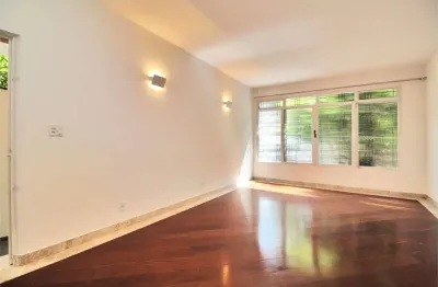 Casa com 3 quartos à venda na Praça Costa Barbosa, --, Aclimação, São Paulo