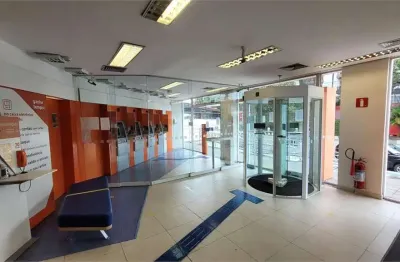 Casa comercial para alugar na Avenida José Maria Whitaker, --, Planalto Paulista, São Paulo