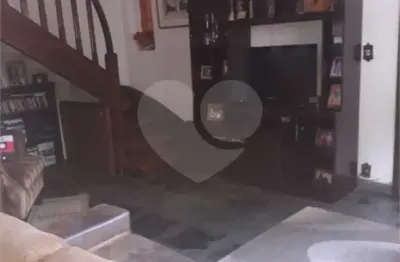 Casa com 3 quartos à venda na Avenida Pompéia, --, Pompéia, São Paulo