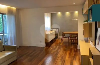 Apartamento super lindo e reformado no campo belo com 171m²