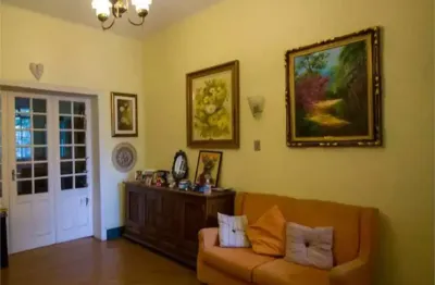 Casa a venda na vila mariana - ao lado do metrô vila mariana e terminal de onibus