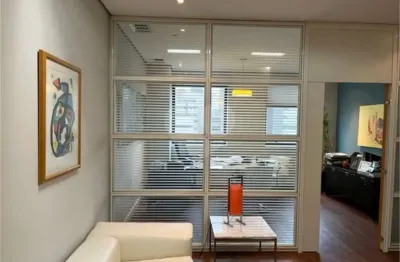 4 salas comerciais unificadas ( finais 1 a 4 ), totalizando 155,23m2 de área privativa – 04 vagas