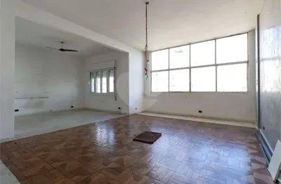 Apartamento com 2 quartos à venda na Avenida Nove de Julho, --, Jardim Paulista, São Paulo