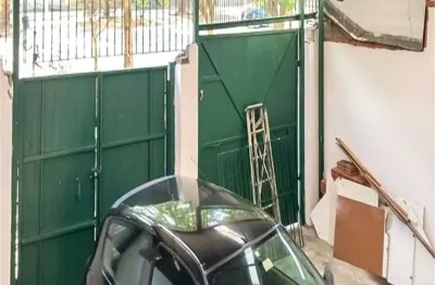 Casa com 3 quartos à venda na Avenida Teresa Paulo, --, Saúde, São Paulo