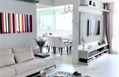 Apartamento reformado em rua nobre no nobre bairro higienópolis