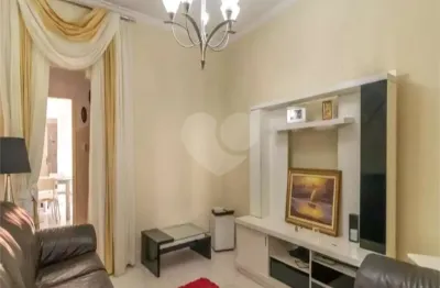 Casa com 2 quartos à venda na Rua Girassol, --, Vila Madalena, São Paulo