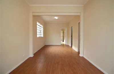 Casa térrea no planalto paulista  3 dorm 1 suite 2 vagas