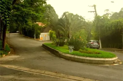 Casa em condominio 4 suites 8 vagas 2 depósitos no panamby. analisa permuta