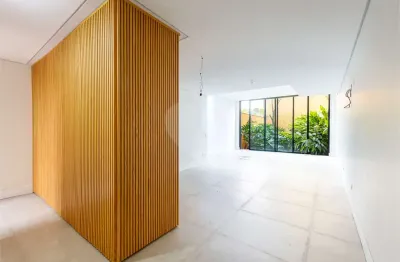 Casa com 3 quartos à venda na Rua Batista Cepelos, --, Aclimação, São Paulo